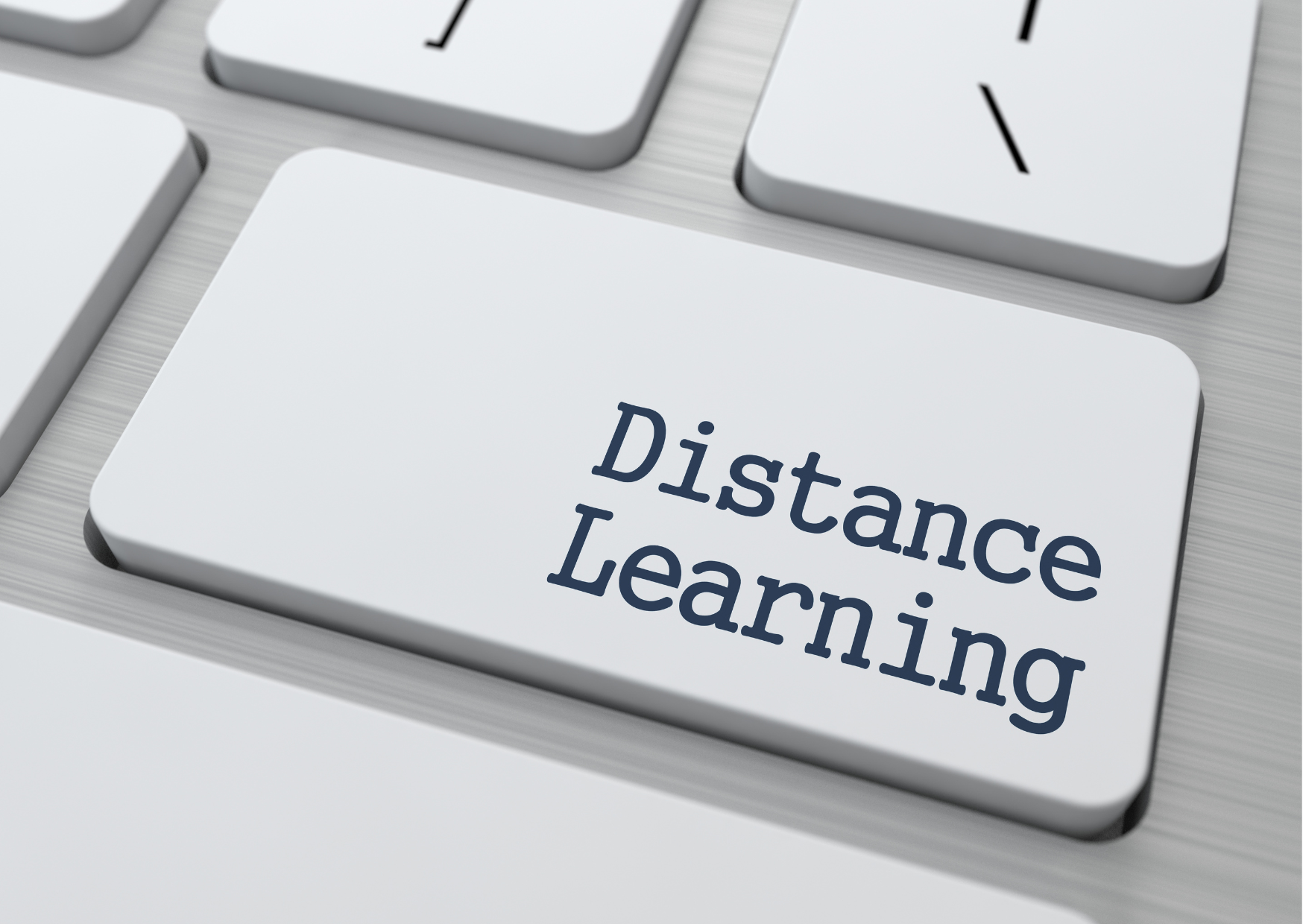 Advantages and Disadvantages of Distance Learning