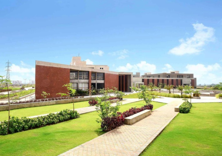 Discover the Best University in South Gujarat for Your Higher Education